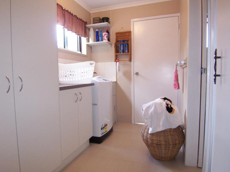 29 Flame Tree Court, Walloon QLD 4306