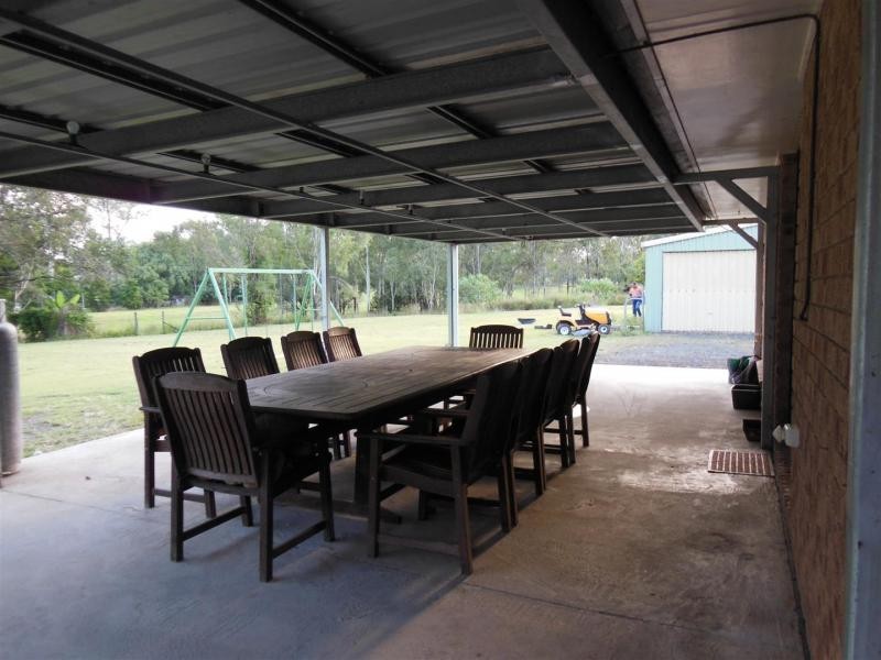 20 Taylors Rd, Walloon QLD 4306