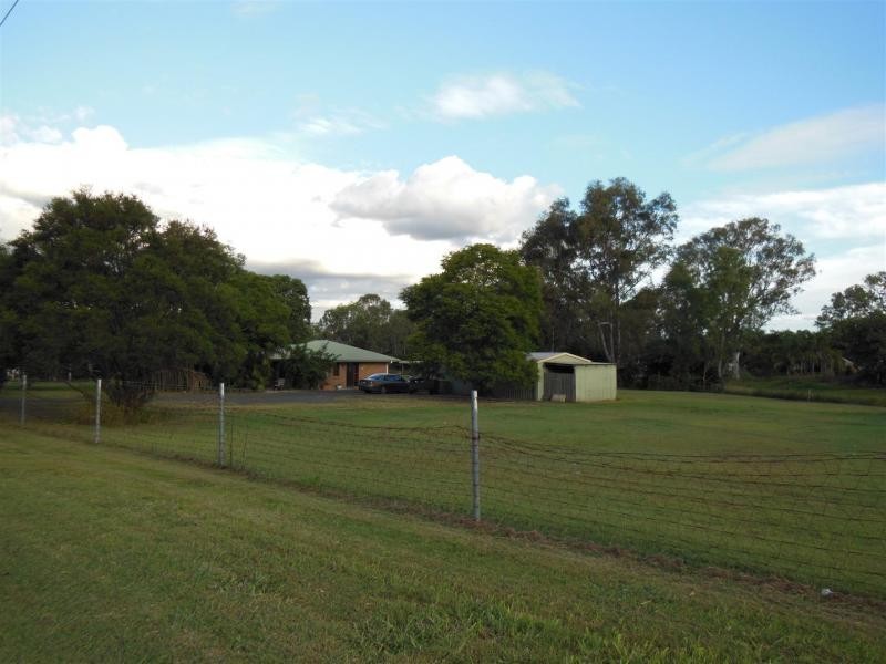 20 Taylors Rd, Walloon QLD 4306