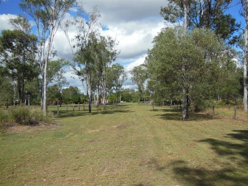 21 Taylors Rd, Walloon QLD 4306