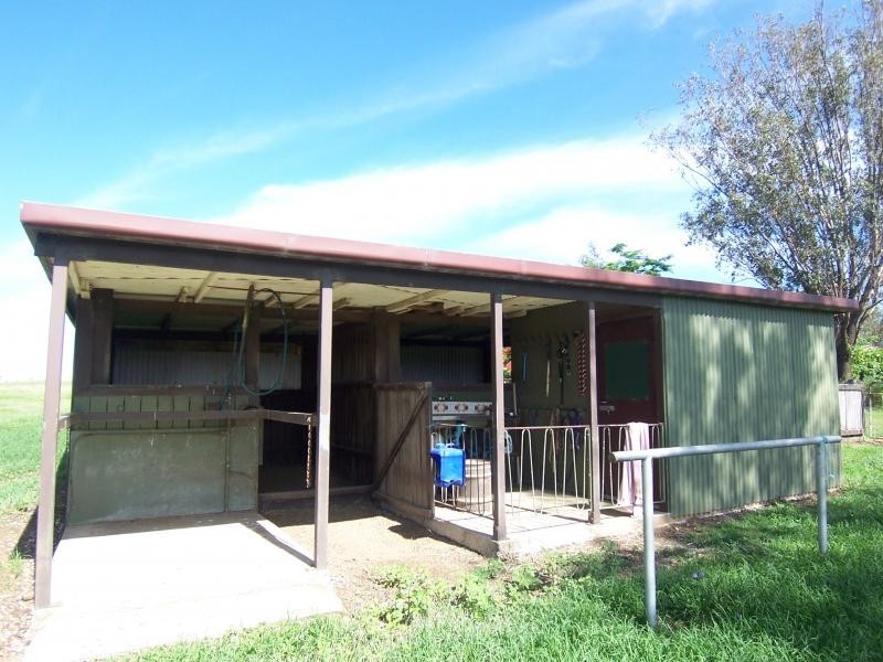 292 Kuss Rd, Lower Mount Walker QLD 4340