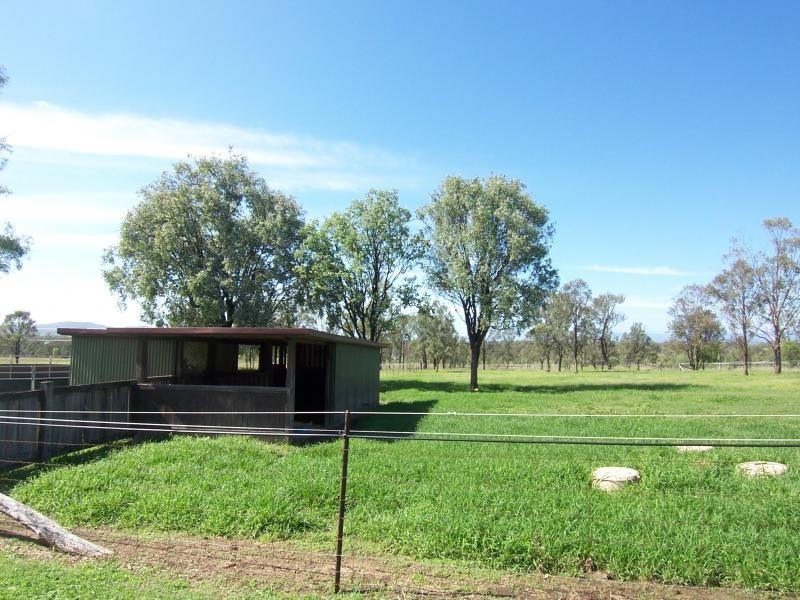 292 Kuss Rd, Lower Mount Walker QLD 4340