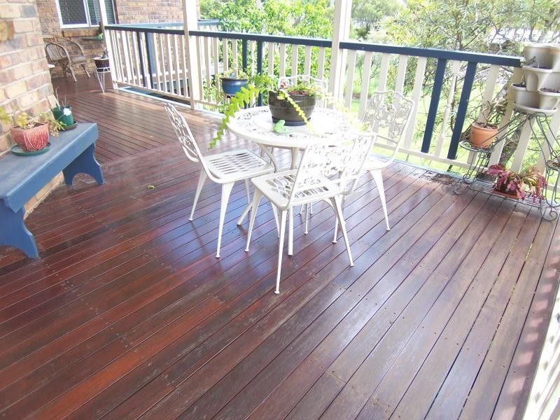 1 Honeysuckle Ct, Walloon QLD 4306