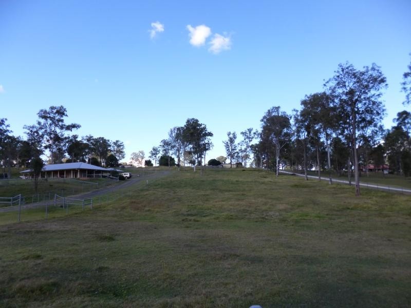 110 Harwoods Road, Walloon QLD 4306