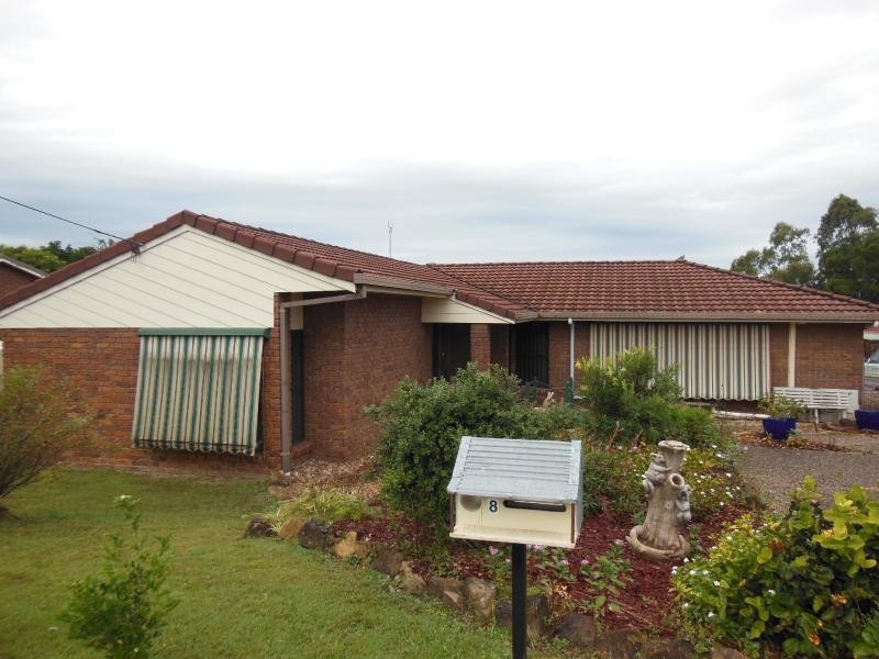 8 Farrell Dr, Walloon QLD 4306