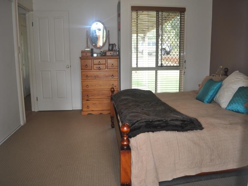 48 James Road, Pine Mountain QLD 4306