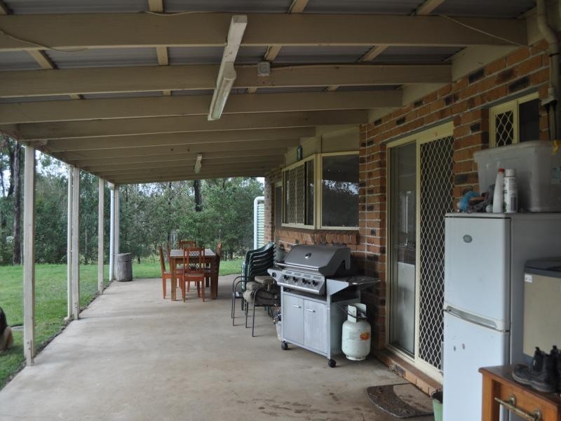 48 James Road, Pine Mountain QLD 4306