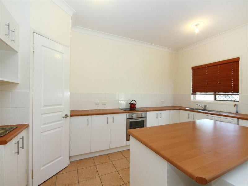 22 Ashleigh Ct, Walloon QLD 4306