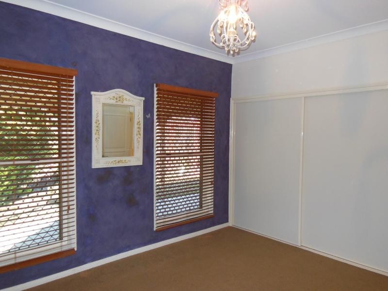 22 Ashleigh Ct, Walloon QLD 4306