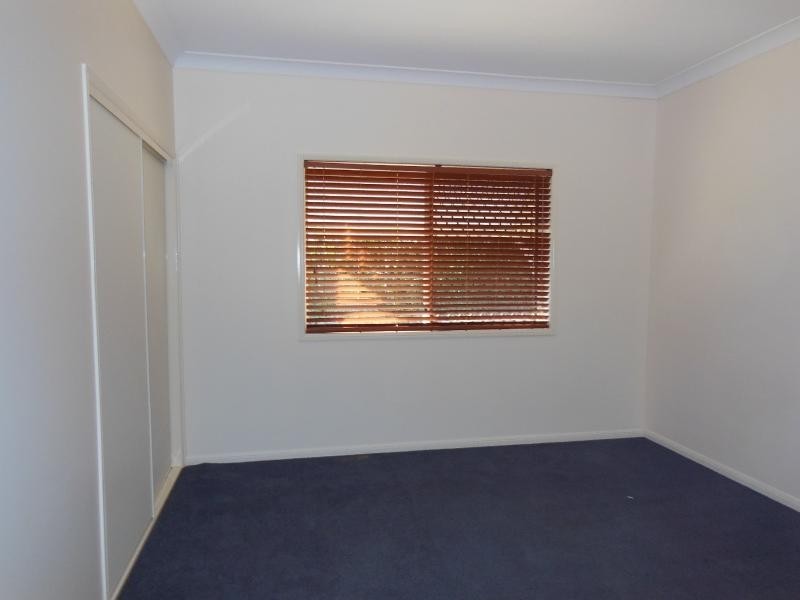 22 Ashleigh Ct, Walloon QLD 4306