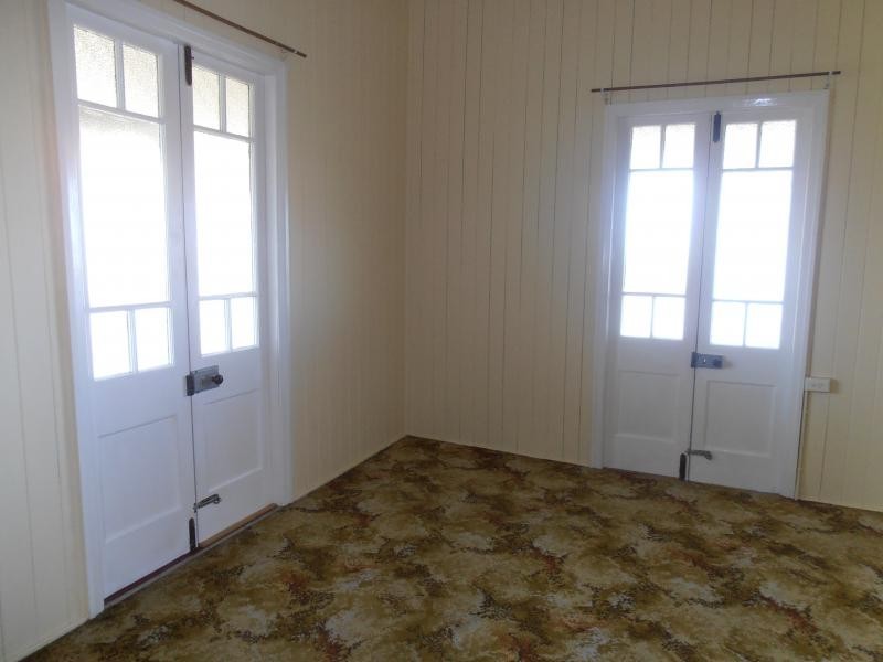 2254 Warrego Hwy, Haigslea QLD 4306