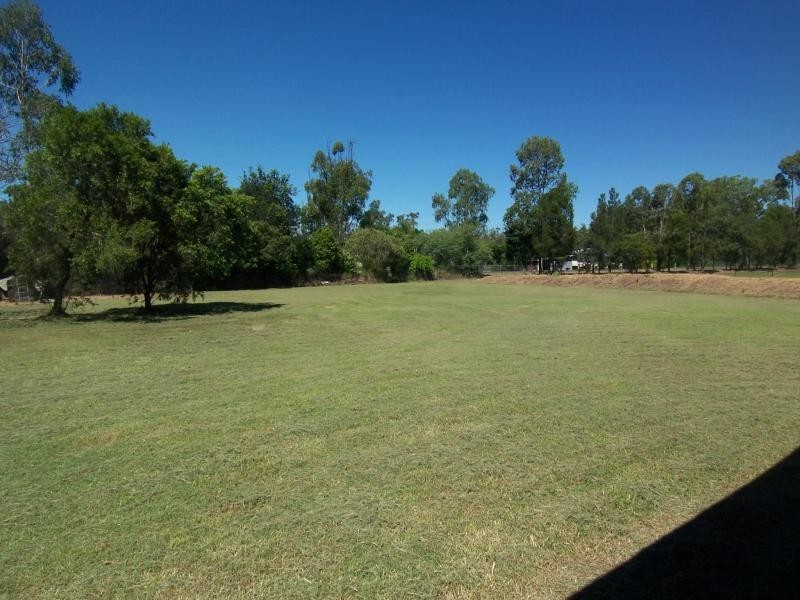 18 Honeysuckle Court, Walloon QLD 4306