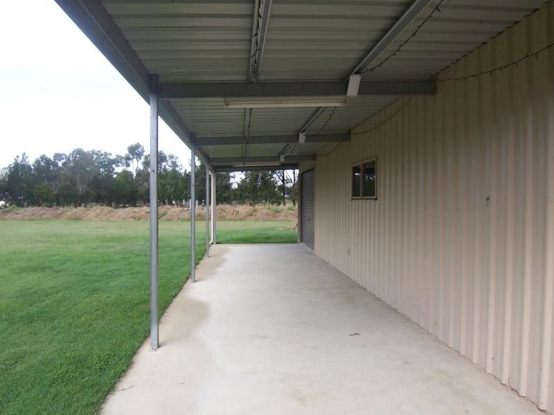 18 Honeysuckle Court, Walloon QLD 4306