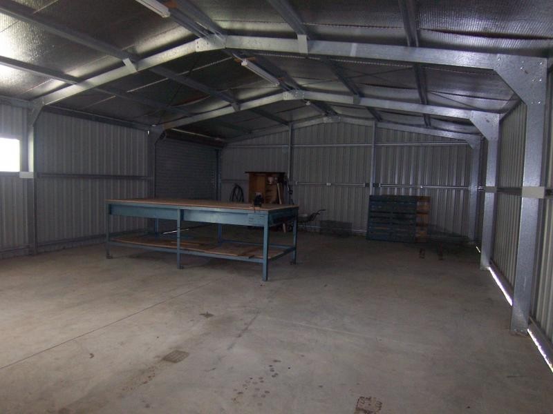 18 Honeysuckle Court, Walloon QLD 4306