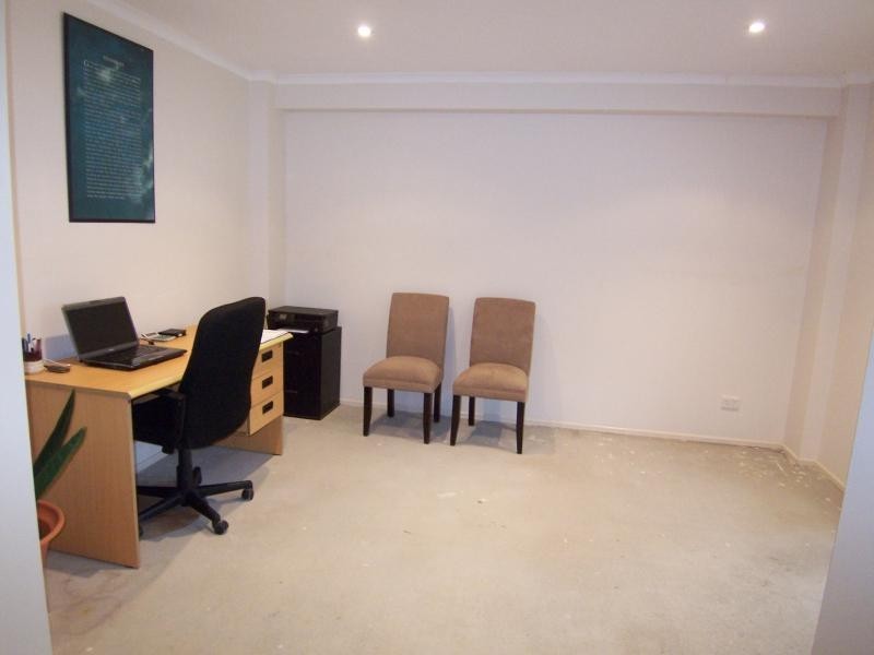 33 Flame Tree Court, Walloon QLD 4306