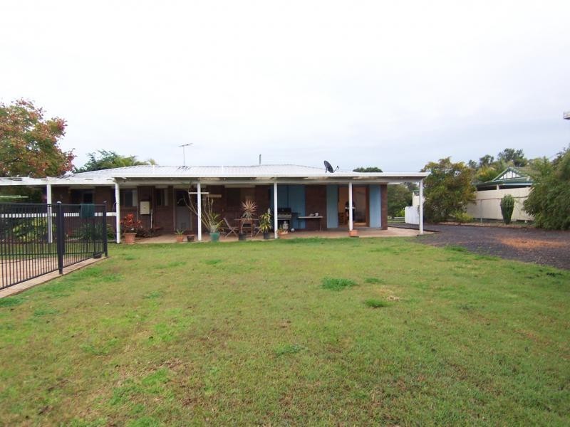 33 Flame Tree Court, Walloon QLD 4306