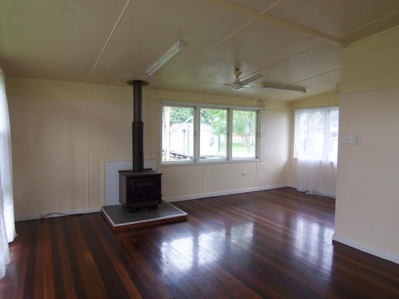 48 Symes St, Grandchester QLD 4340