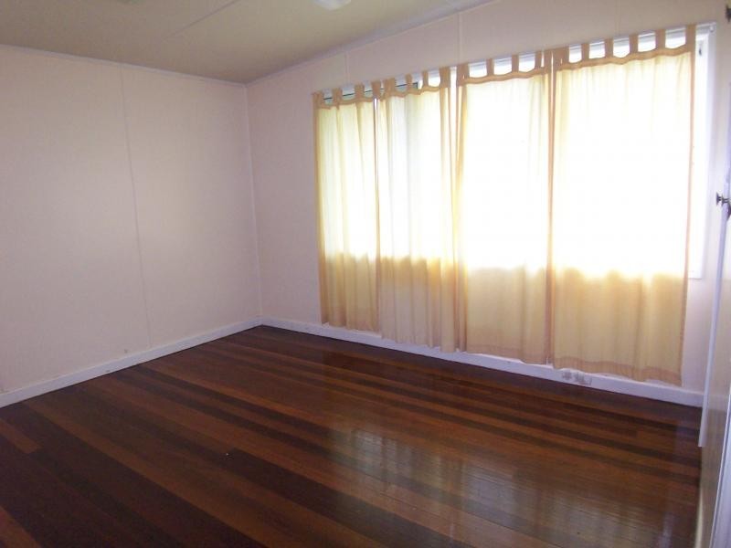 48 Symes St, Grandchester QLD 4340