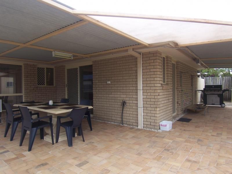 33 Dellvene Cr, Rosewood QLD 4340