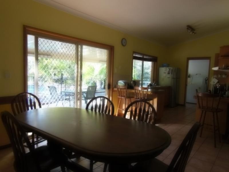 114 Bayley Road, Pine Mountain QLD 4306