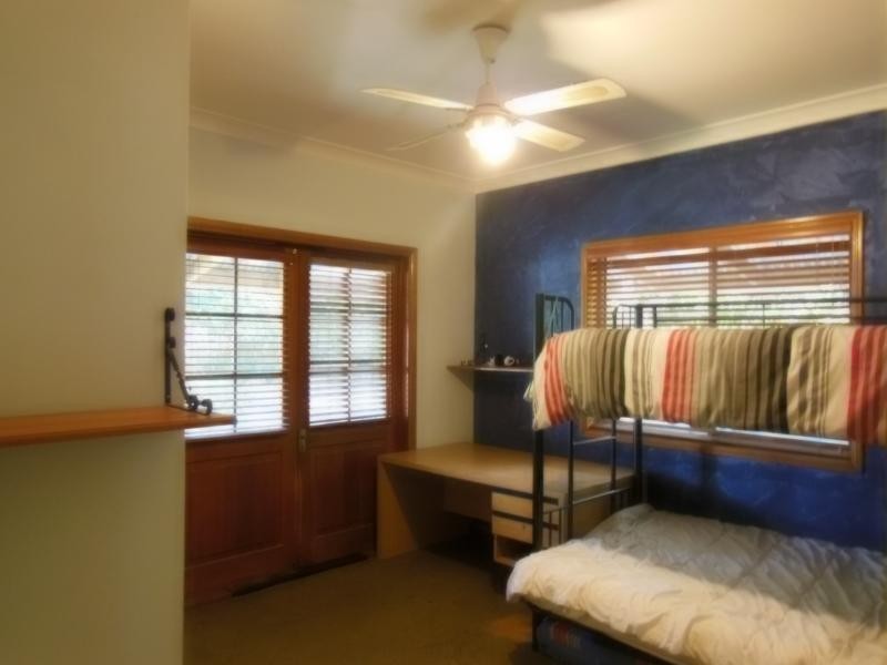 114 Bayley Road, Pine Mountain QLD 4306