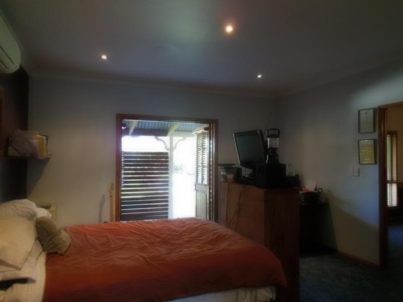 114 Bayley Road, Pine Mountain QLD 4306