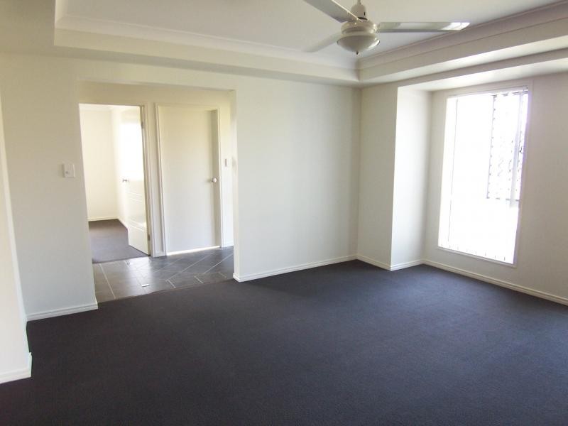 21 Claydon Pl, Rosewood QLD 4340