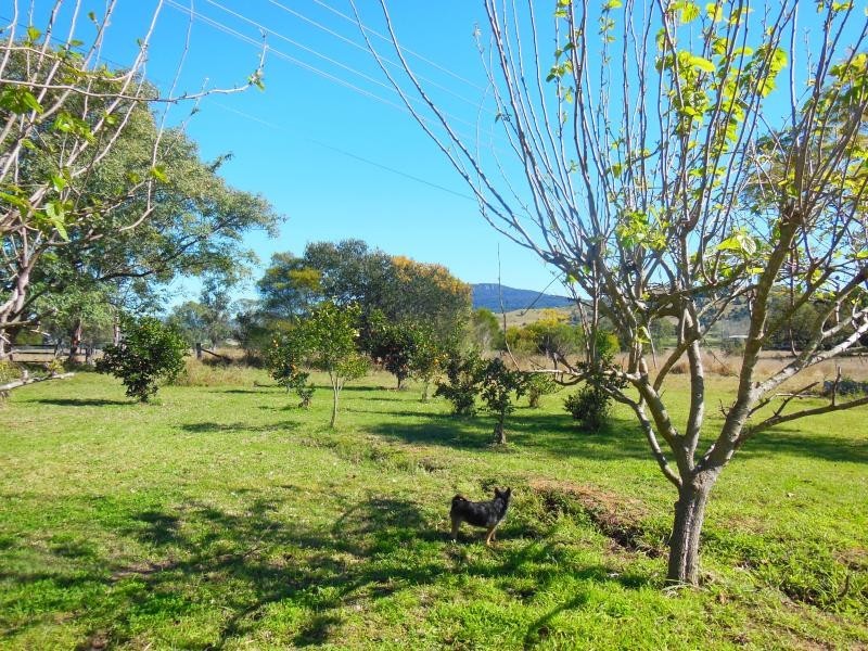 8 Bunburra Rd, Dugandan QLD 4310