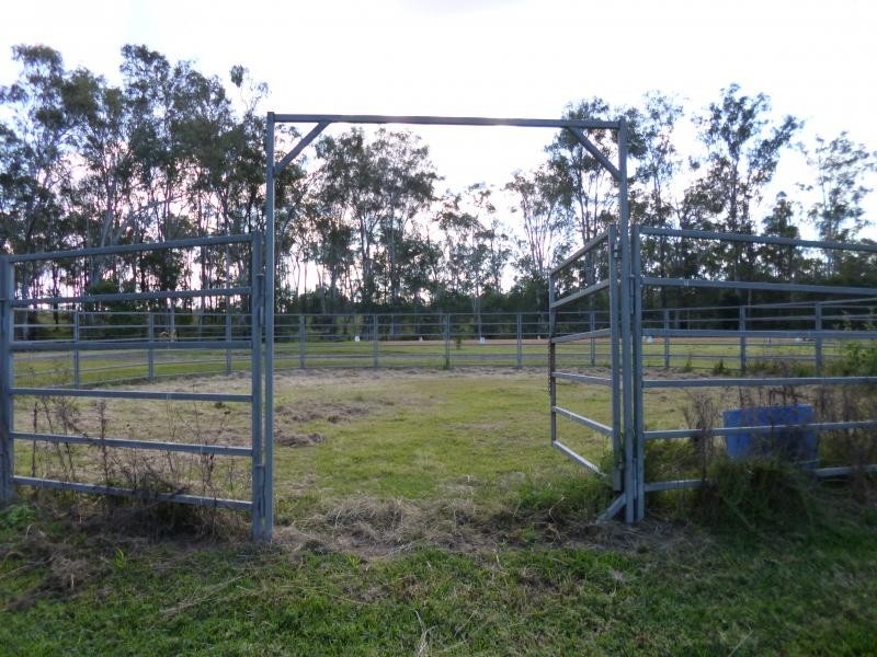 110 Harwoods Road, Walloon QLD 4306