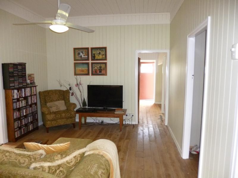 6 Walloon Road, Rosewood QLD 4340