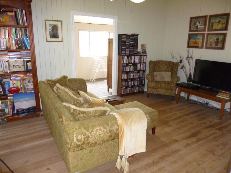 6 Walloon Road, Rosewood QLD 4340