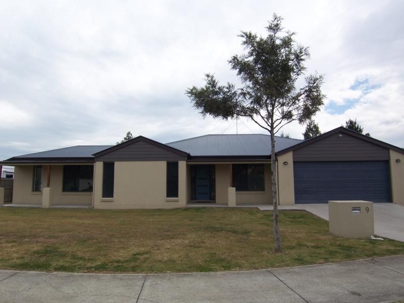 9 Claydon Pl, Rosewood QLD 4340