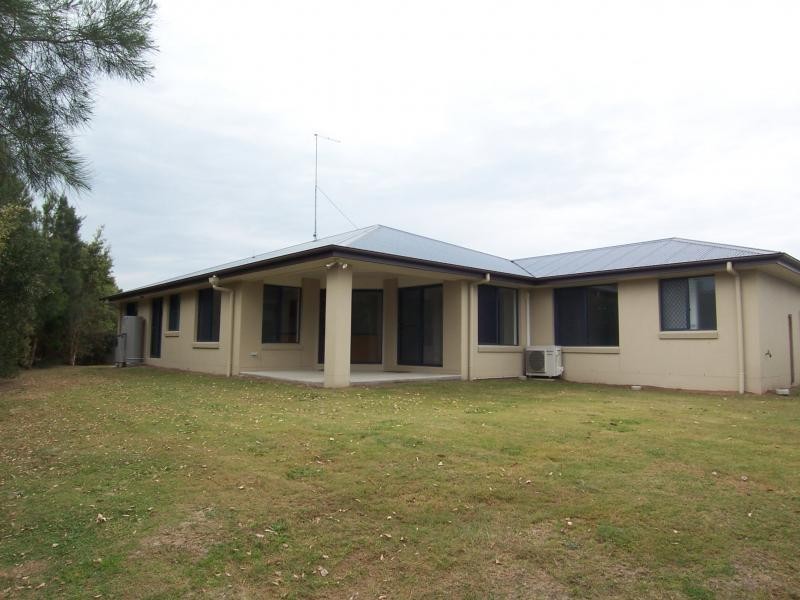 9 Claydon Pl, Rosewood QLD 4340