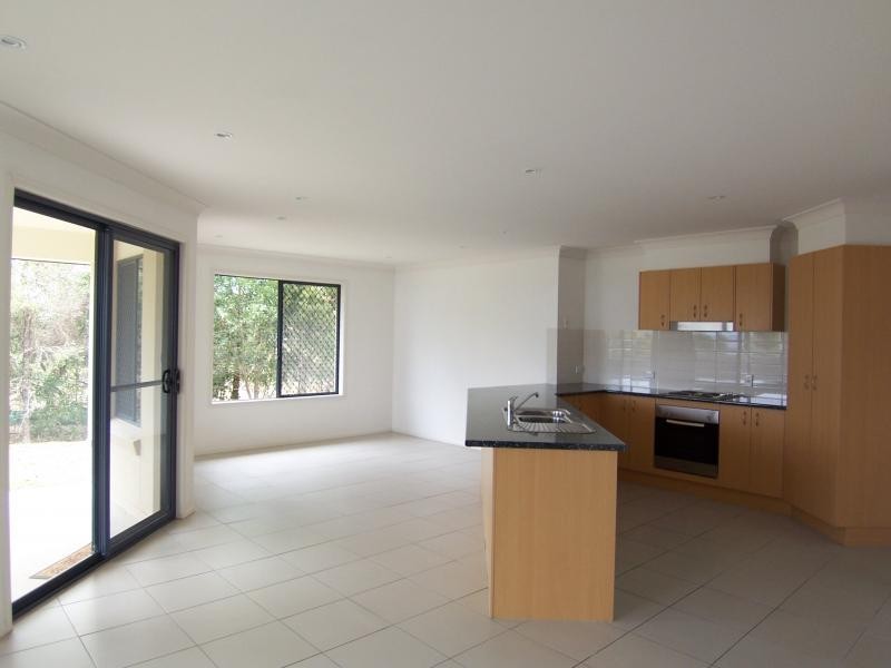 9 Claydon Pl, Rosewood QLD 4340