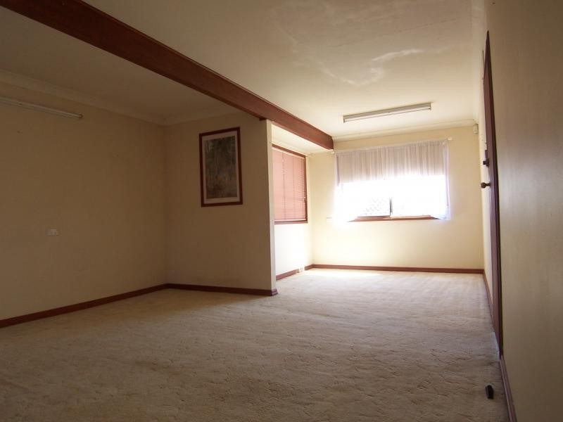 30 Queen Street, Walloon QLD 4306