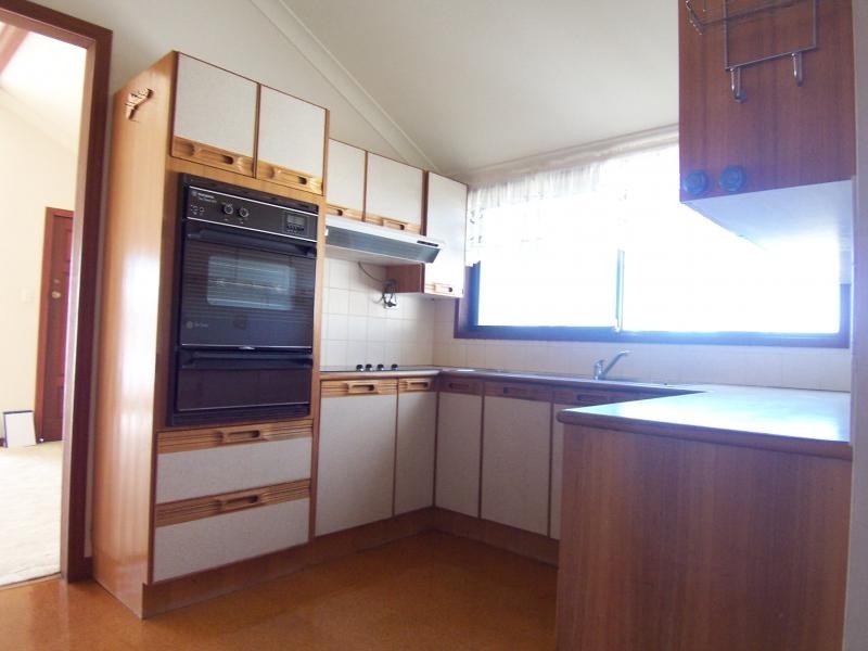 30 Queen Street, Walloon QLD 4306