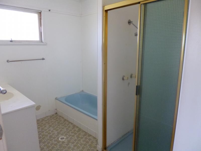 10  Edward Street, Marburg QLD 4346