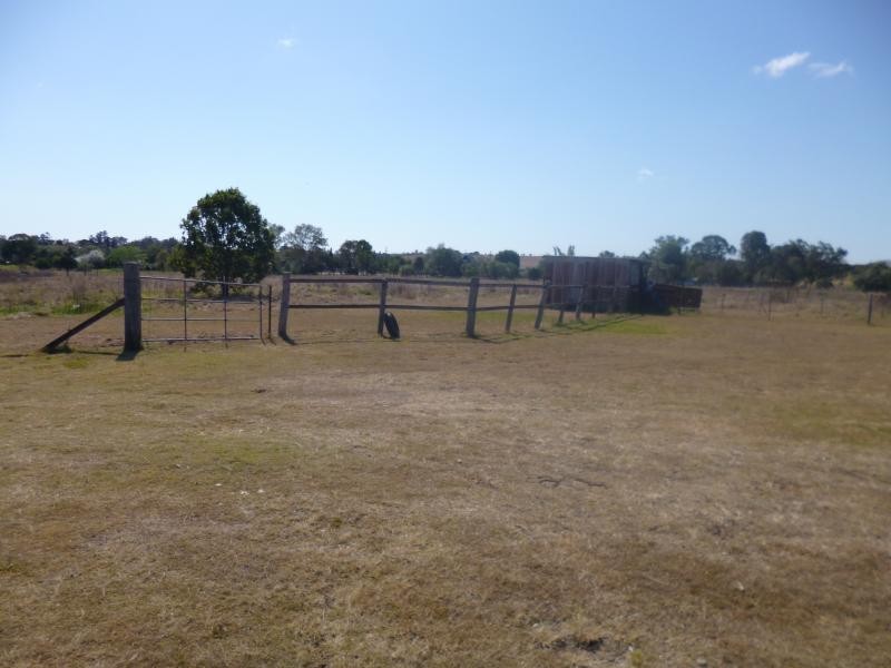 10  Edward Street, Marburg QLD 4346