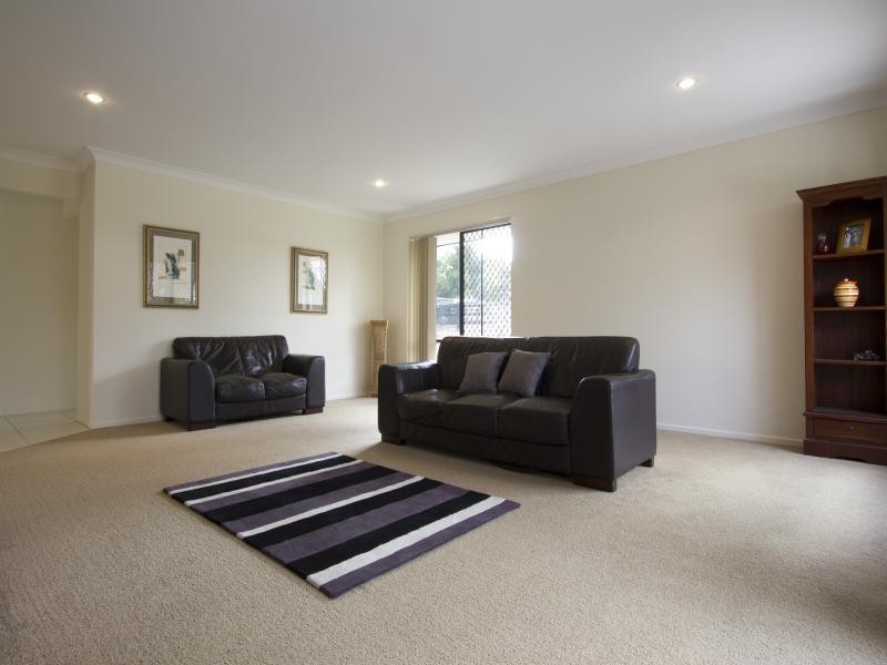 50 Glencoe Place, Thagoona QLD 4306