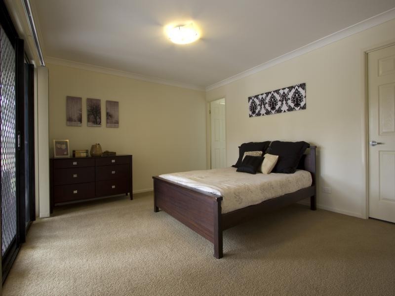 50 Glencoe Place, Thagoona QLD 4306
