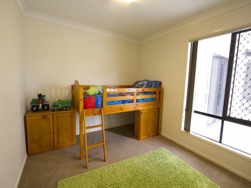 50 Glencoe Place, Thagoona QLD 4306