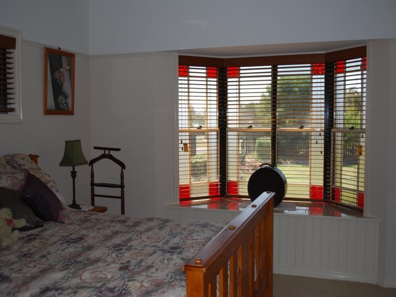 36 Farrell Dr, Walloon QLD 4306