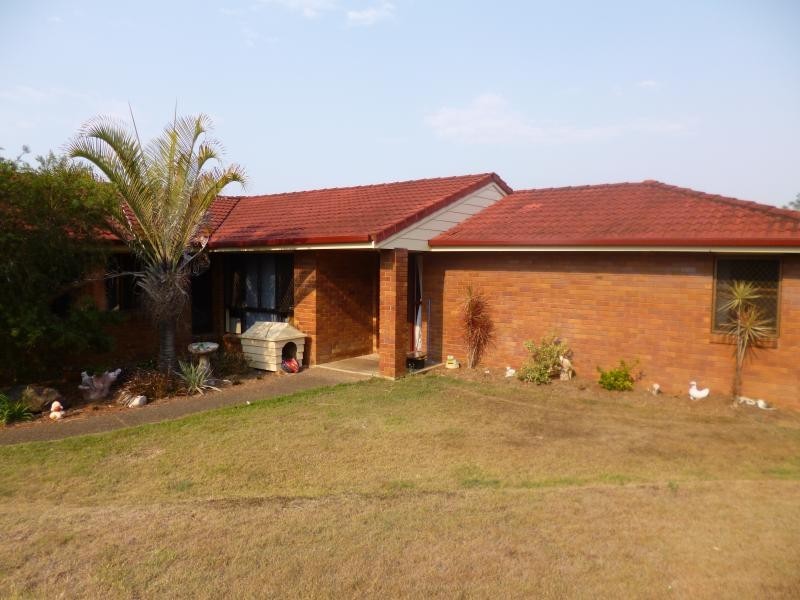11 Poincianna Court, Walloon QLD 4306