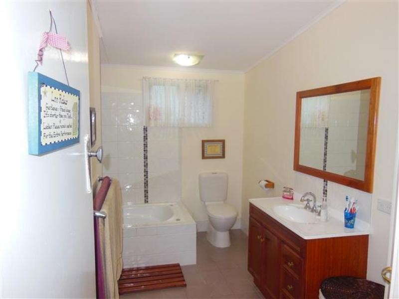 1 Railway Street, Kalbar QLD 4309