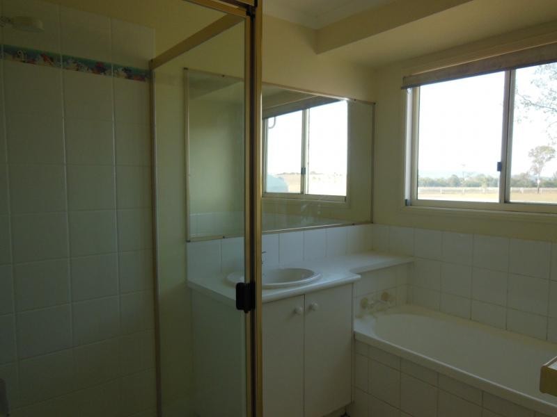 820 Rosewood Warrill View Rd, Lower Mount Walker QLD 4340