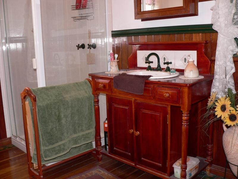 9 School Street, Rosewood QLD 4340