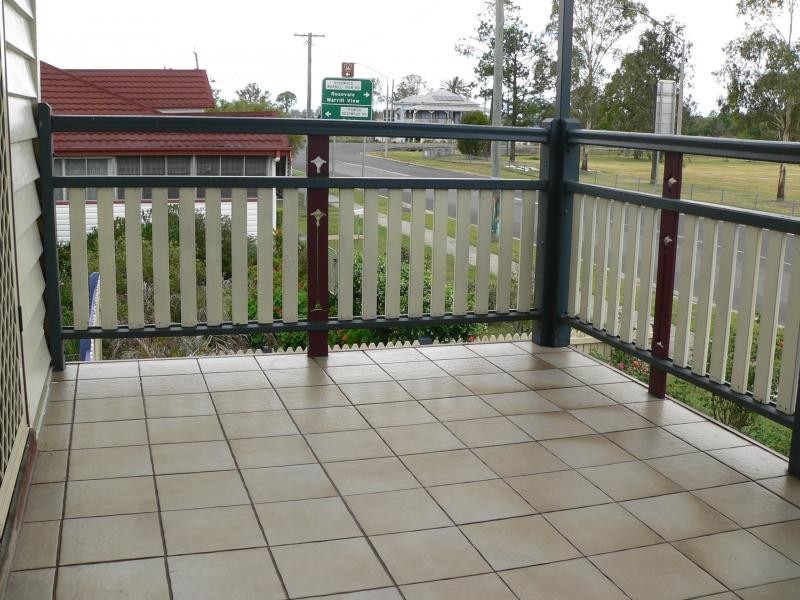 9 School Street, Rosewood QLD 4340