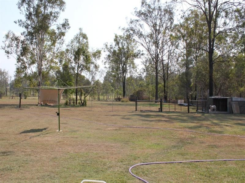 43 Durlik Rd, Pine Mountain QLD 4306