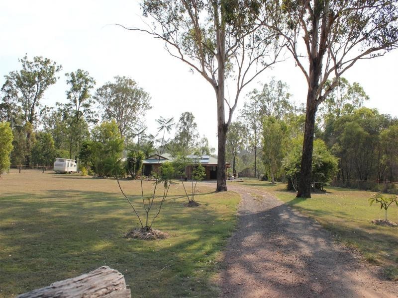 43 Durlik Rd, Pine Mountain QLD 4306