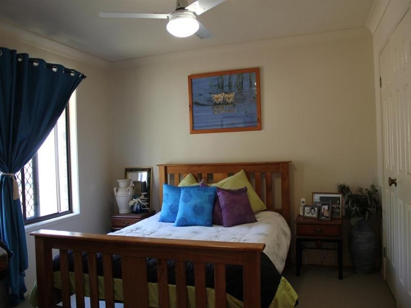 43 Durlik Rd, Pine Mountain QLD 4306